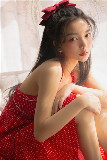 夜间巨人APP